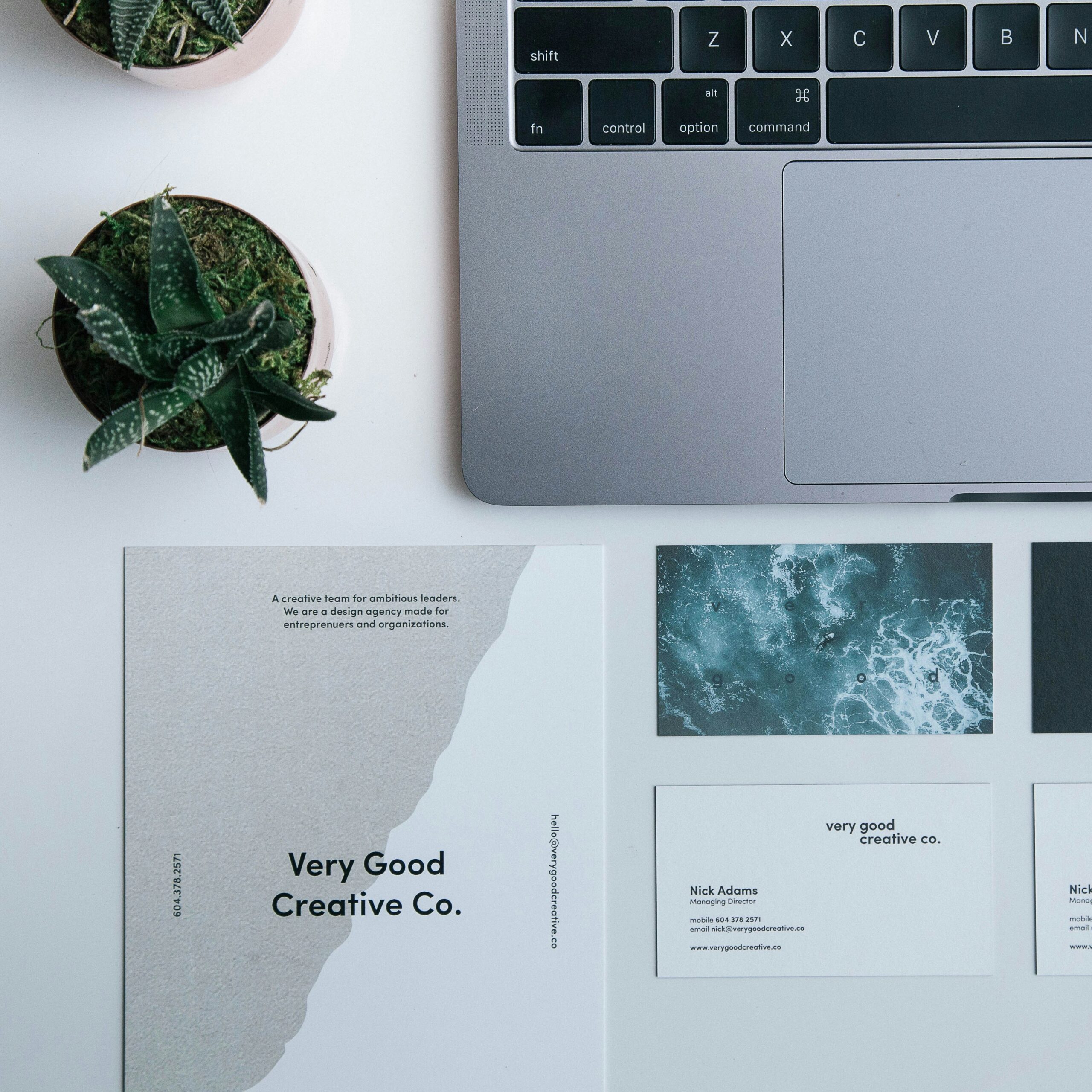 Immagine in evidenza di Hello World